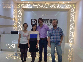 Showroom , take picture with clients.